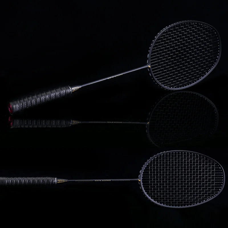 New Graphite Single Badminton Racquet Professional Carbon Fiber Badminton Racket with Carrying Bag